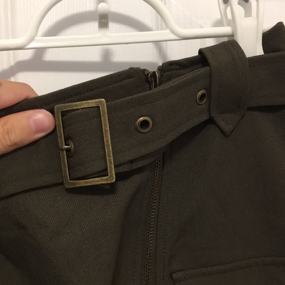 Army green short skirt - Picture 2 of 4